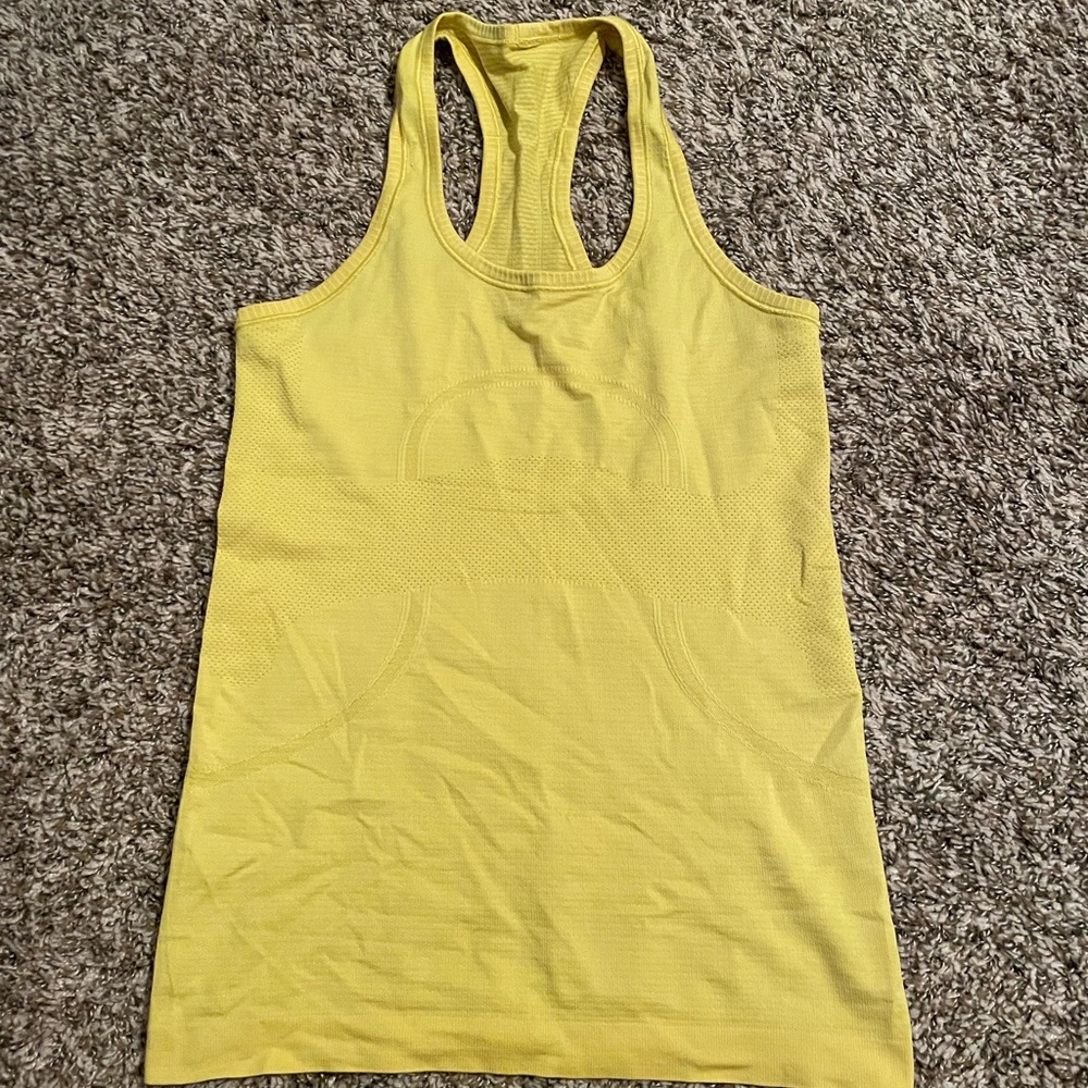 GUC Lululemon Swiftly Tech racer back